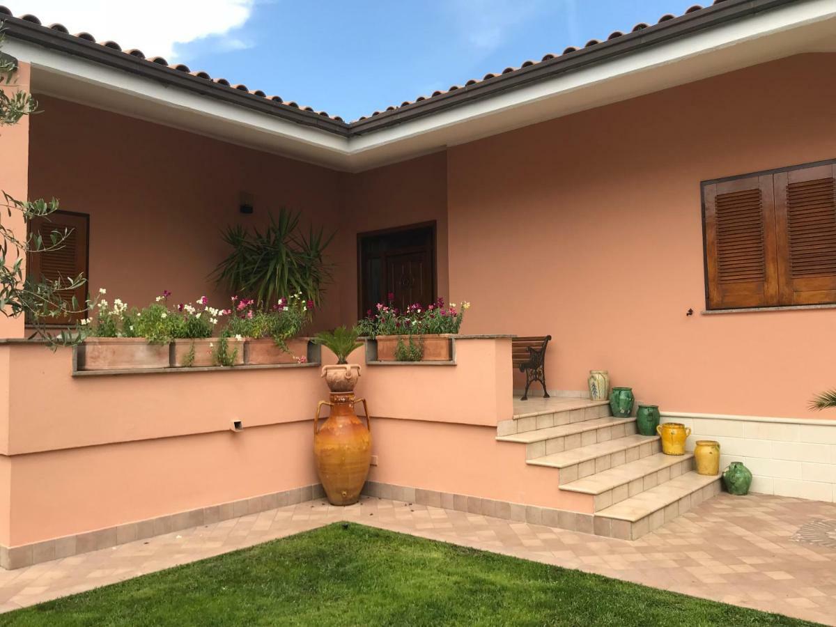 Villa Nevada -20 Min Da Roma ลาดิสโปลี ภายนอก รูปภาพ